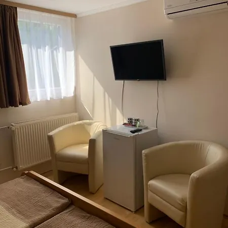 Guest house Fenyves Family And